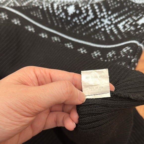 NILS Skiwear Baby Blue and Black Wool-Blend Geometric Turtleneck Sweater sz L - Picture 12 of 12